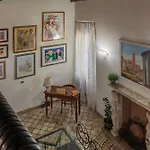 Guesthost - Near Piazza Navona Roma